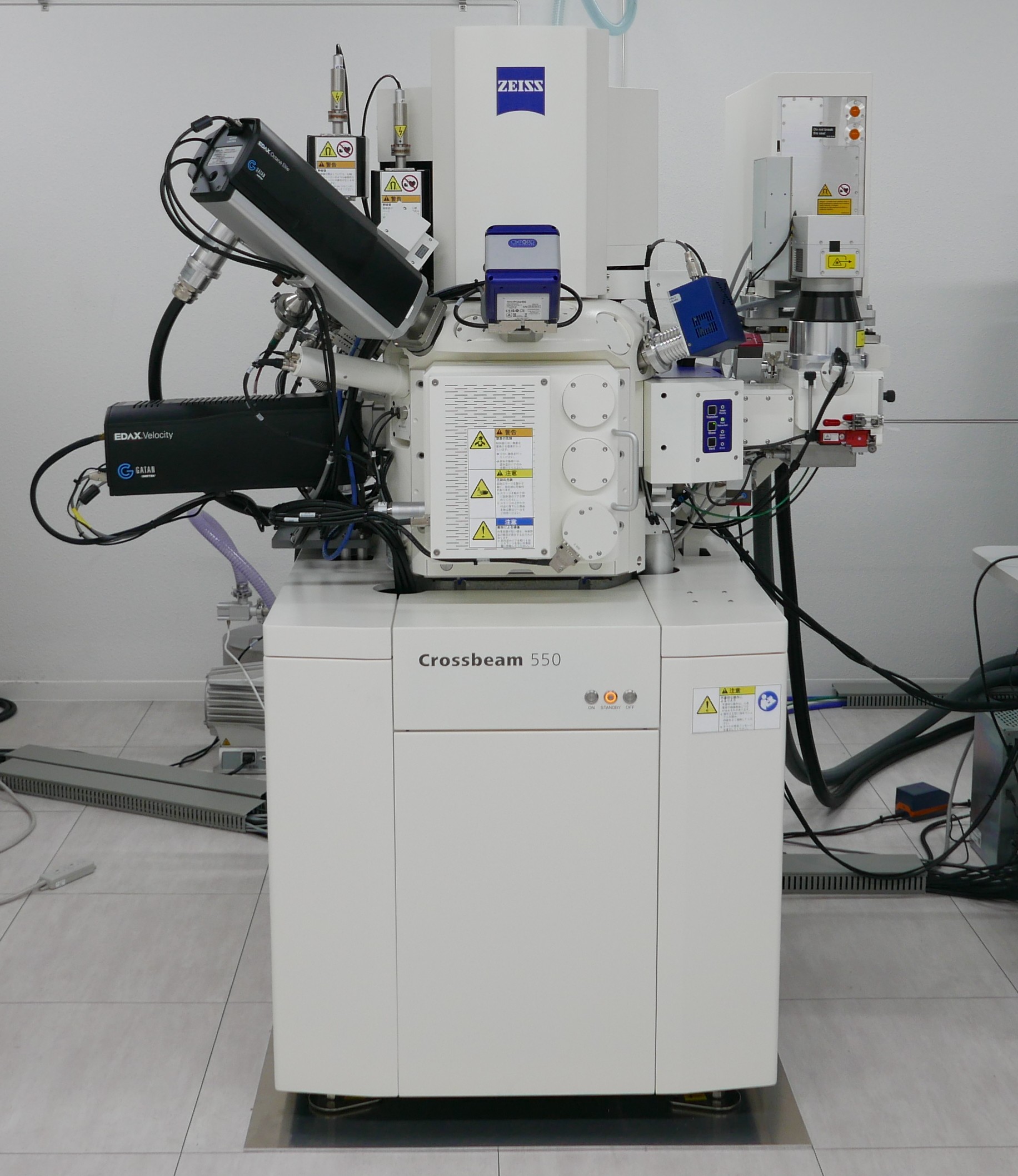 SOIL FIB-SEM（Carl Zeiss）
